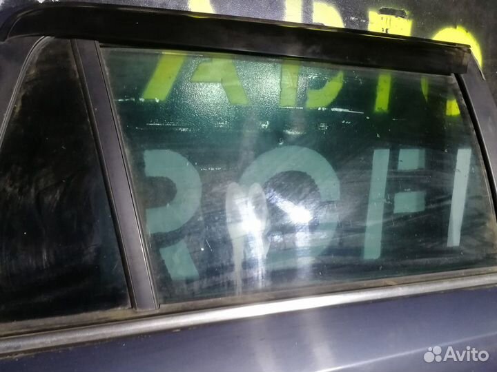 Стекло двери задней правой Opel Astra H