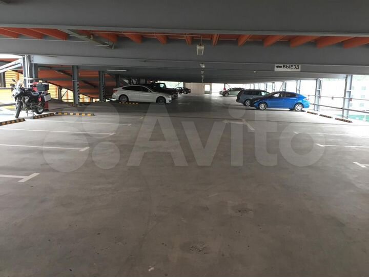 Машиноместо, 12 м²