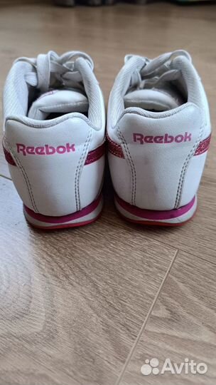 Кроссовки reebok женские р. 35