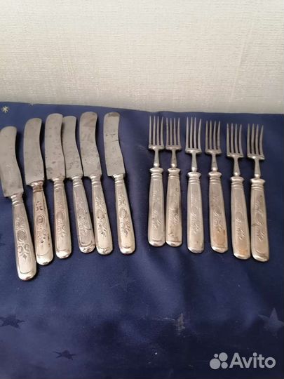 Набор столовых приборов антикварный