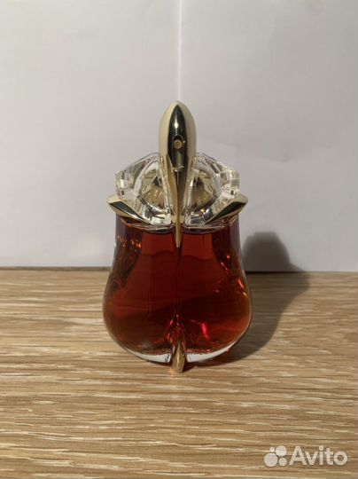 Thierry mugler alien essence absolue оригинал