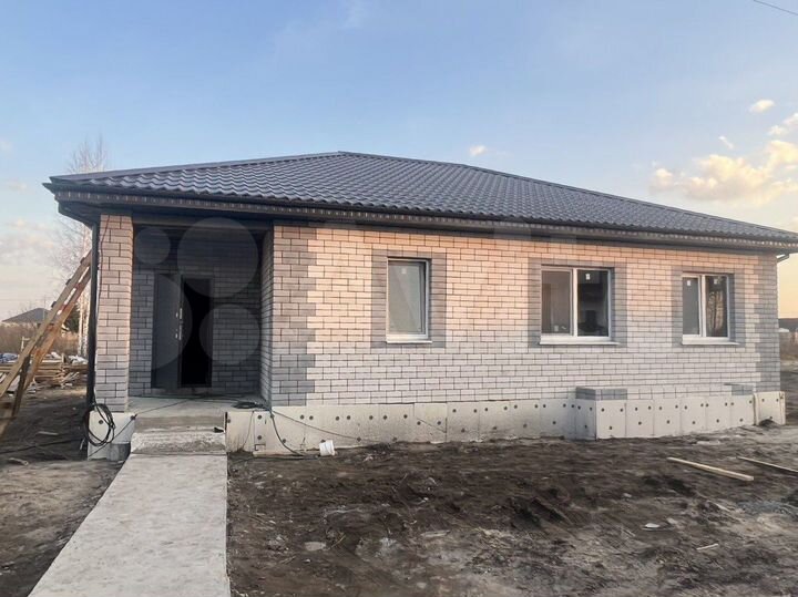 Дом 106 м² на участке 8 сот.