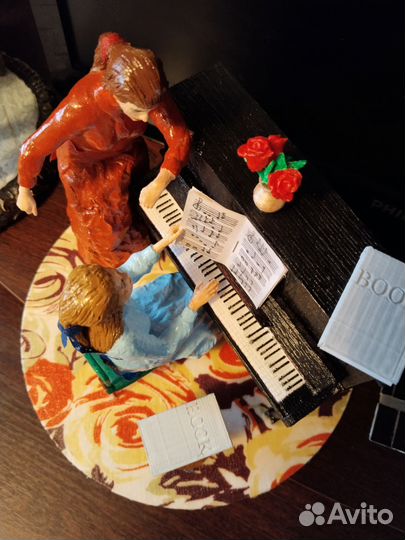 Две девушки за фортепиано -с картины Ренуара