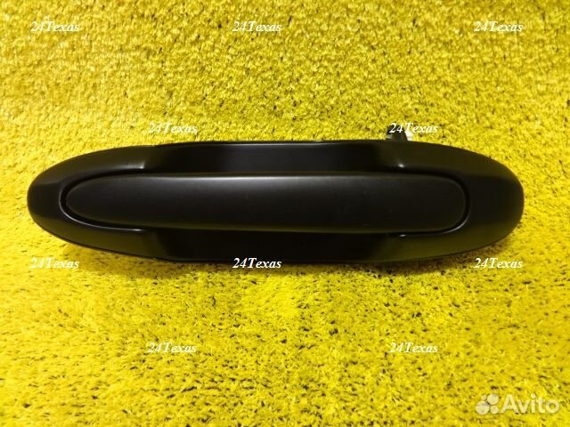 Ручка двери Задняя Правая Mazda MPV 1999-2005 года