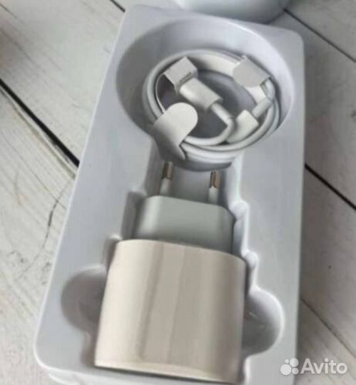 Зарядка на iPhone 20w + кабель(комплект)