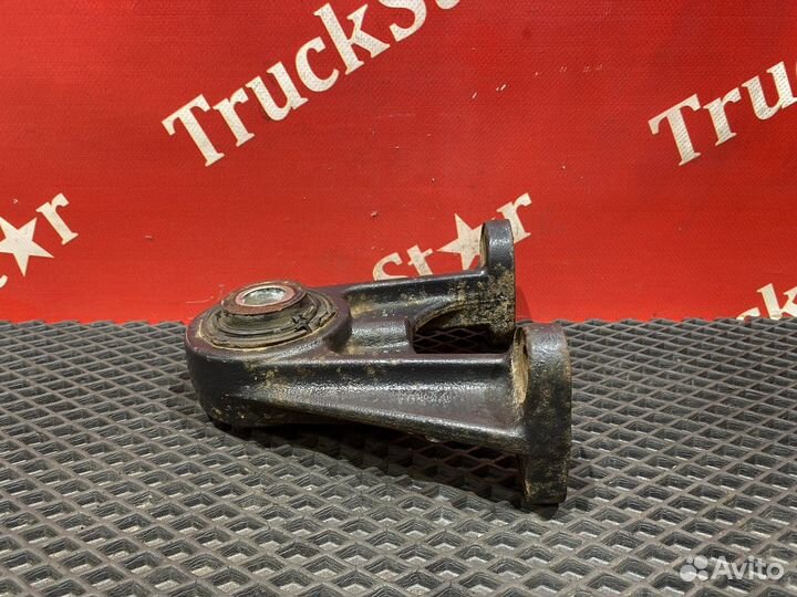 Кронштейн заднего стабилизатора 2017г