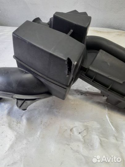 Резонатор воздушного фильтра Renault Megane