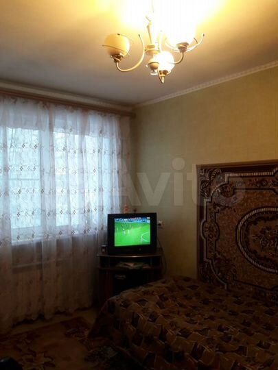 Комната 14 м² в 4-к., 5/5 эт.