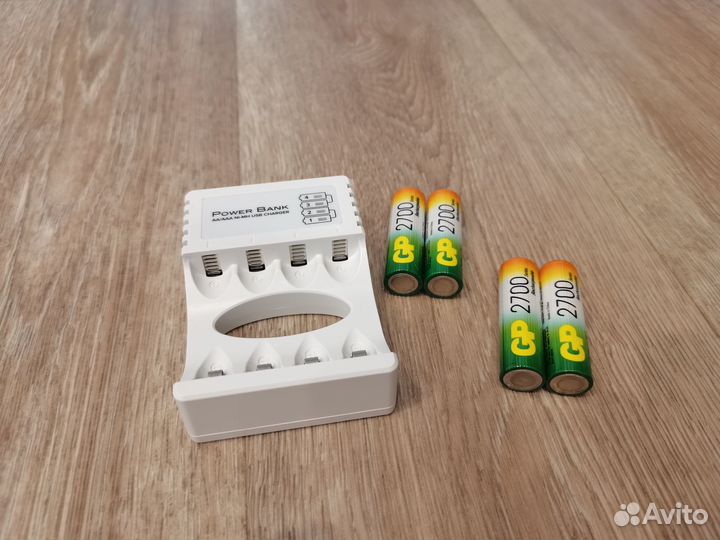 Зарядное устройство GP и аккумуляторы GP аа 2700