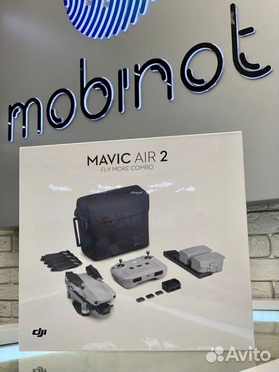 Квадрокоптер DJI Mavic Air 2 Combo