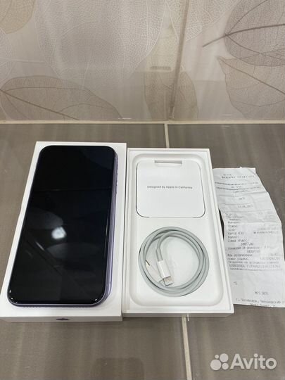 iPhone 11, 64 ГБ