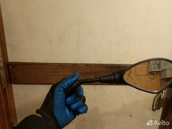 Зеркало на мотоцикл правое