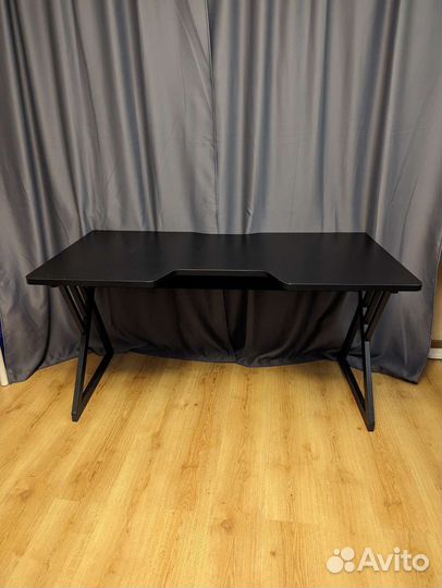 Игровой стол