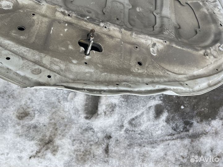 Капот toyota corolla 180