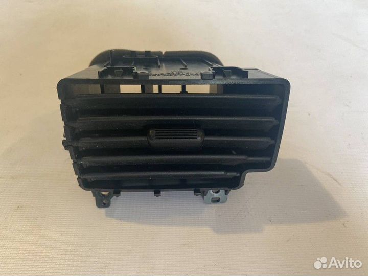 Дефлектор воздушный Nissan Almera Classic