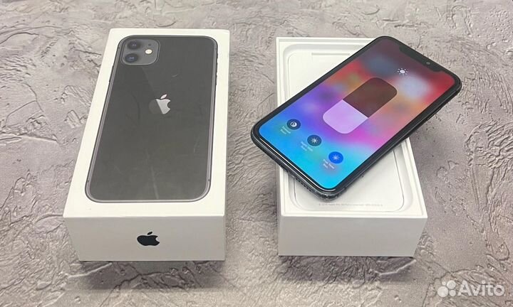 iPhone 11, 64 ГБ