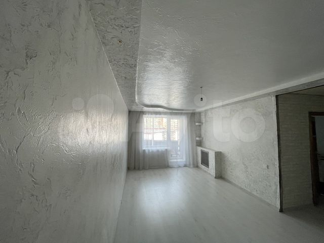 3-к. квартира, 72 м², 2/5 эт.