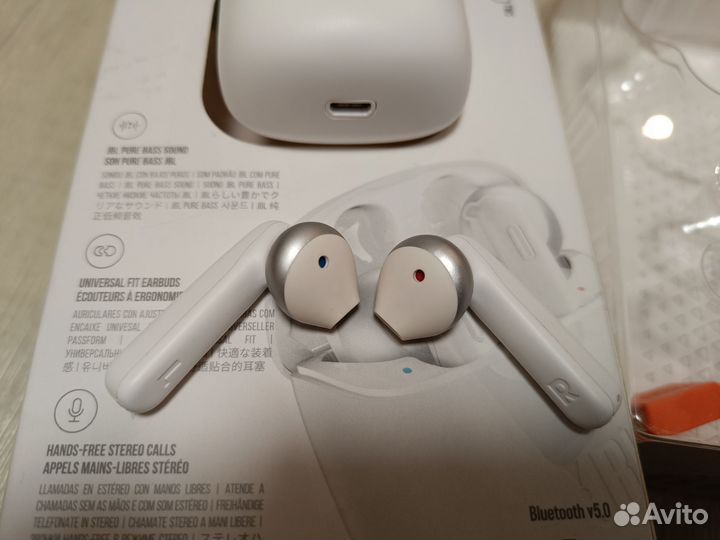 JBL tune220TWS