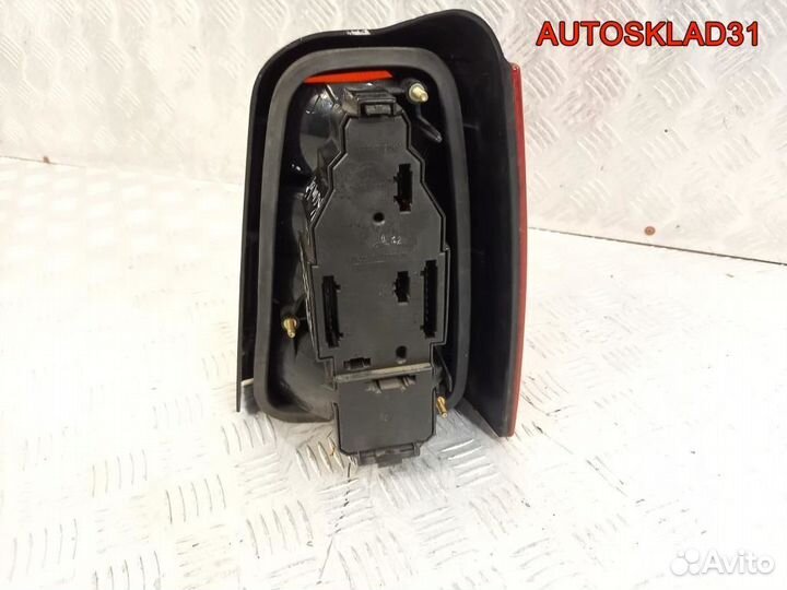 Фонарь задний левый VW Golf 3 1H9945111 универсал