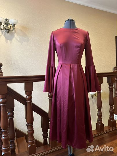 Платье женское