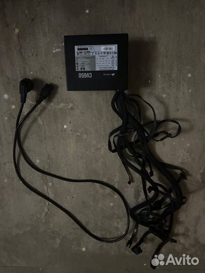 Блок питания Corsair CV650