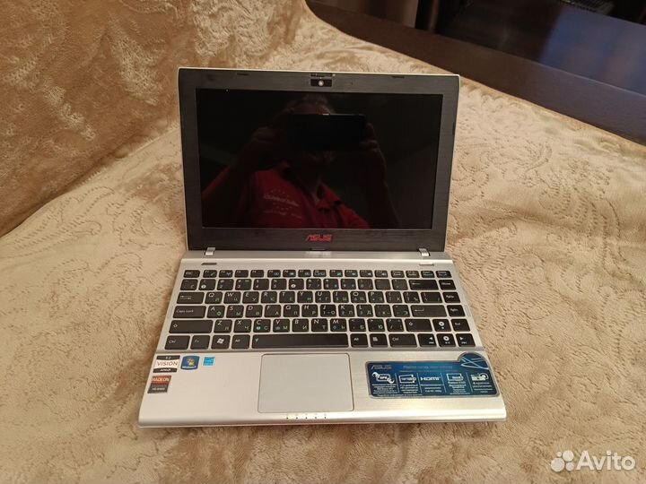 Asus 1225B amd Radeon 6320 hd 4Gb память, hdd 320