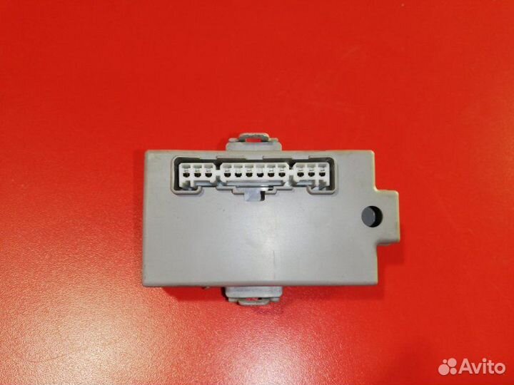 Блок комфорта Toyota Hilux Surf VZN130G 3VZ-E 1991