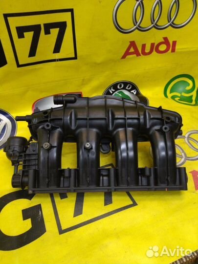 Коллектор впускной Audi A4 седан 2.0 cdnc 2010