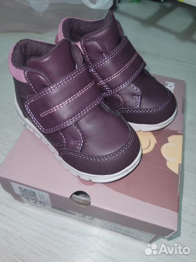 Ботинки на девочку 22