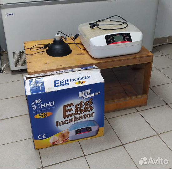 Инкубатор автоматический + с лампой