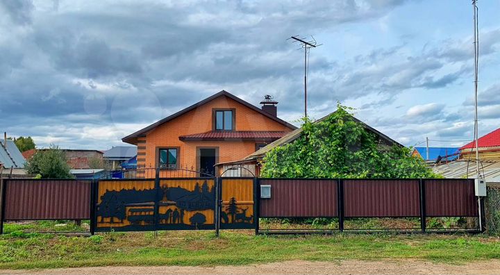 Дом 164,3 м² на участке 15 сот.