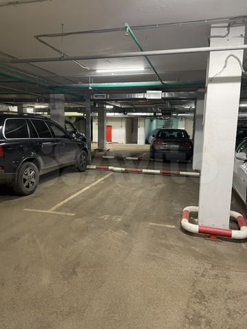 Машиноместо, 11 м²