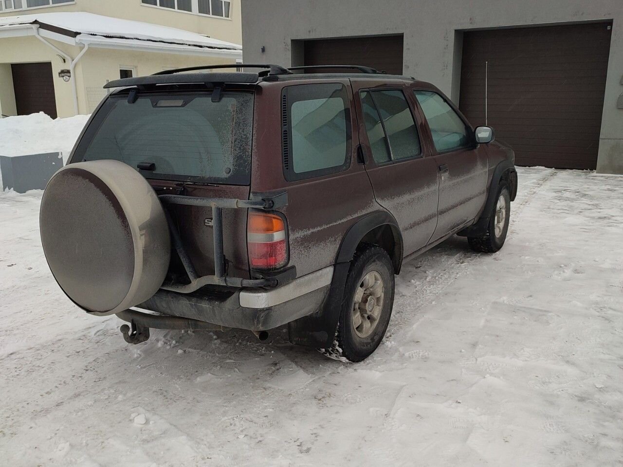 Nissan Pathfinder: фото владельца