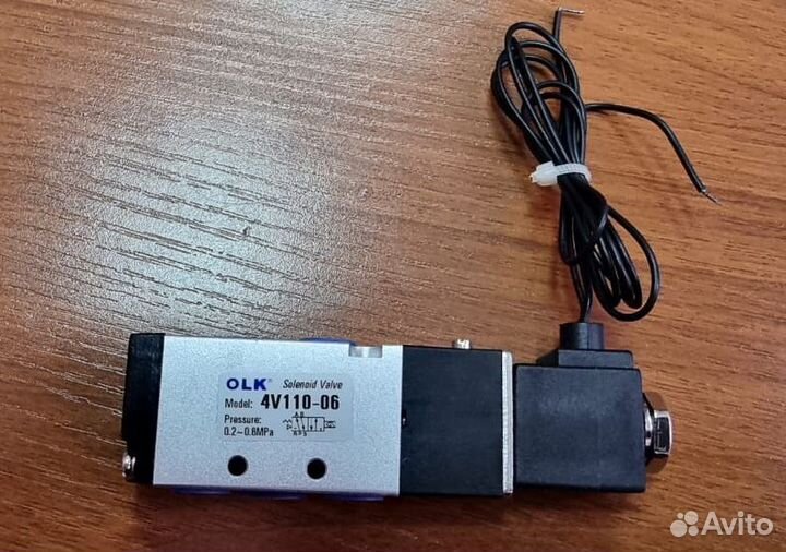 Пневмораспределитель 4V110-06. Camozi Festo AirTac