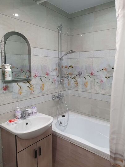 2-к. квартира, 43 м², 1/5 эт.