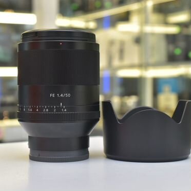 Объектив Sony Zeiss Planar 50mm f1.4 ZA