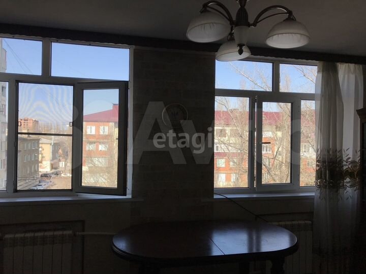 4-к. квартира, 90 м², 5/5 эт.
