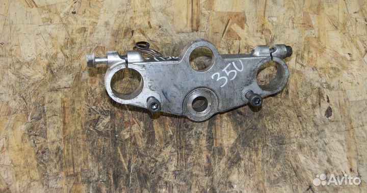 Траверса верхняя Suzuki GSF250 Bandit, GJ74A