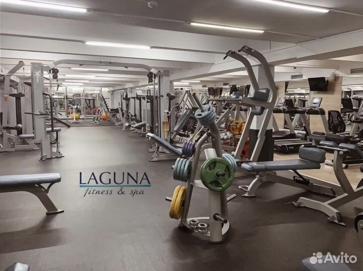 Абонемент в фитнес клуб с бассейном