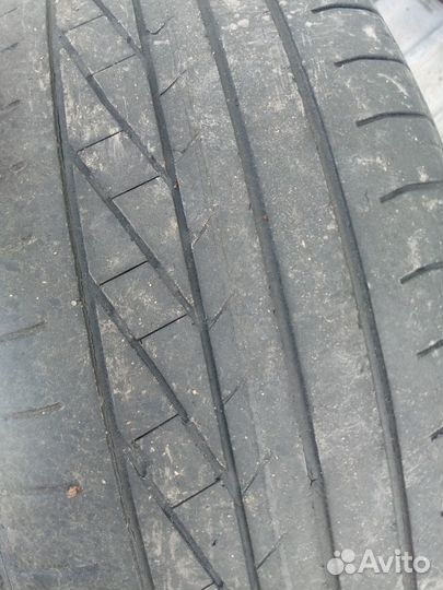 Excelon Performance UHP 215/60 R16