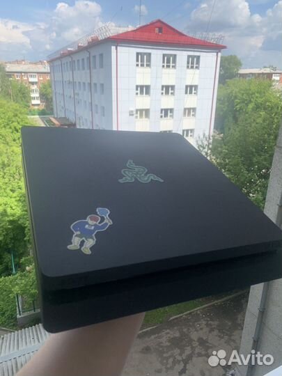 Sony PlayStation 4 Slim 1tb