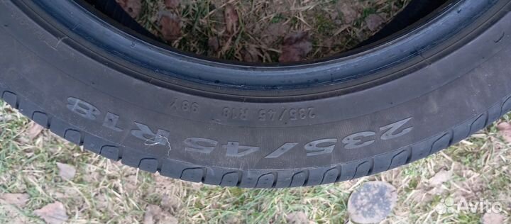 Pirelli Cinturato P7 235/45 R18