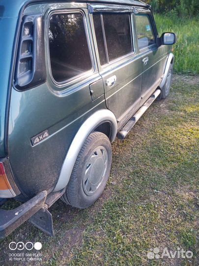 LADA 4x4 (Нива) 1.7 МТ, 2011, 97 500 км