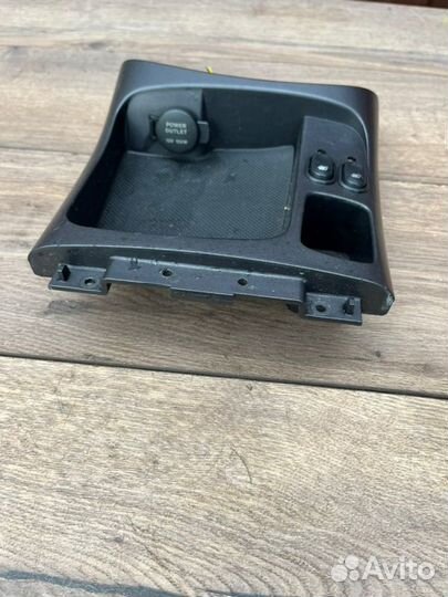 Рамка центральной консоли Hyundai Sonata V 2.0