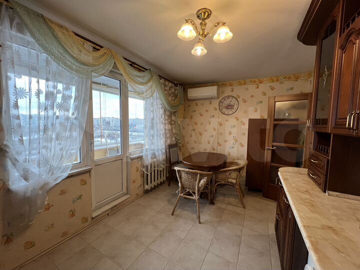 2-к. квартира, 66,9 м², 6/10 эт.