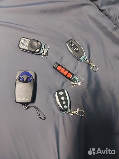 Пульты для ворот и шлагбаумов