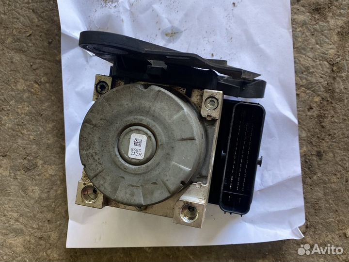 Блок абс passat b8