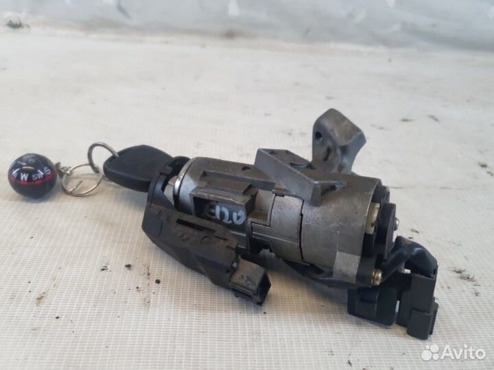 Замок зажигания Toyota Corolla 120 ZZE121L 2005