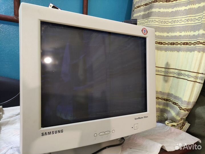 Продам монитор Samsung SyncMaster 753 DFX
