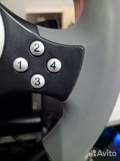 Игровой руль с педалями для пк